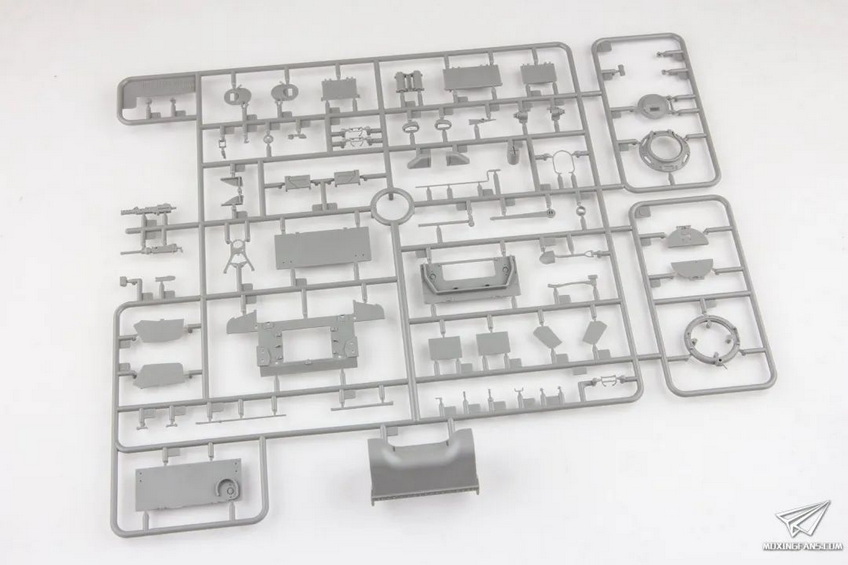 BT046 SHERMAN M4A1 76W(图9)